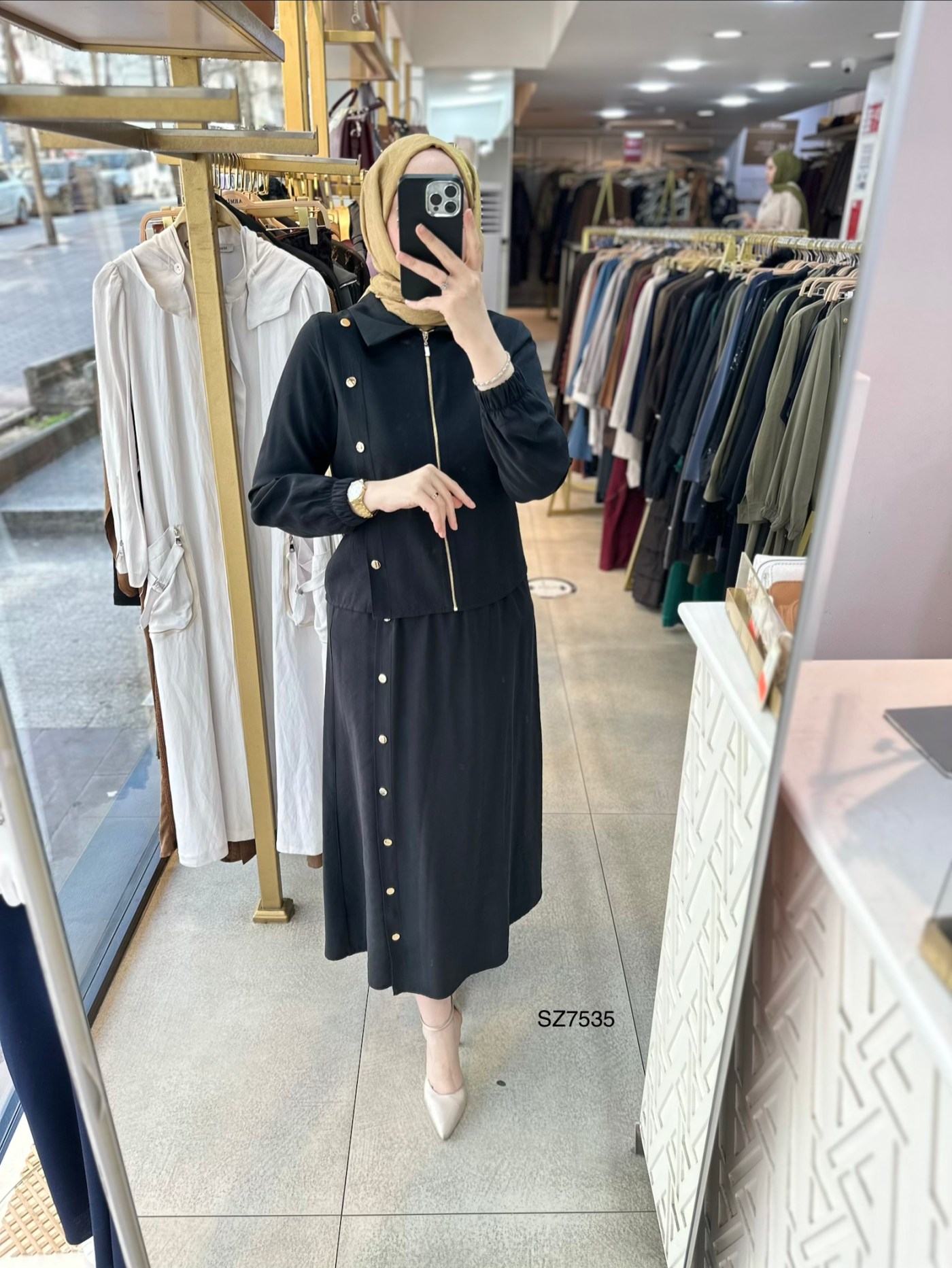 SZ7535 Düğme Detaylı Etekli Takım