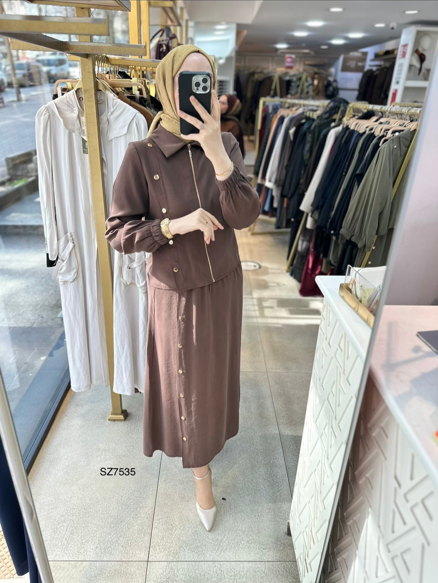 SZ7535 Düğme Detaylı Etekli Takım