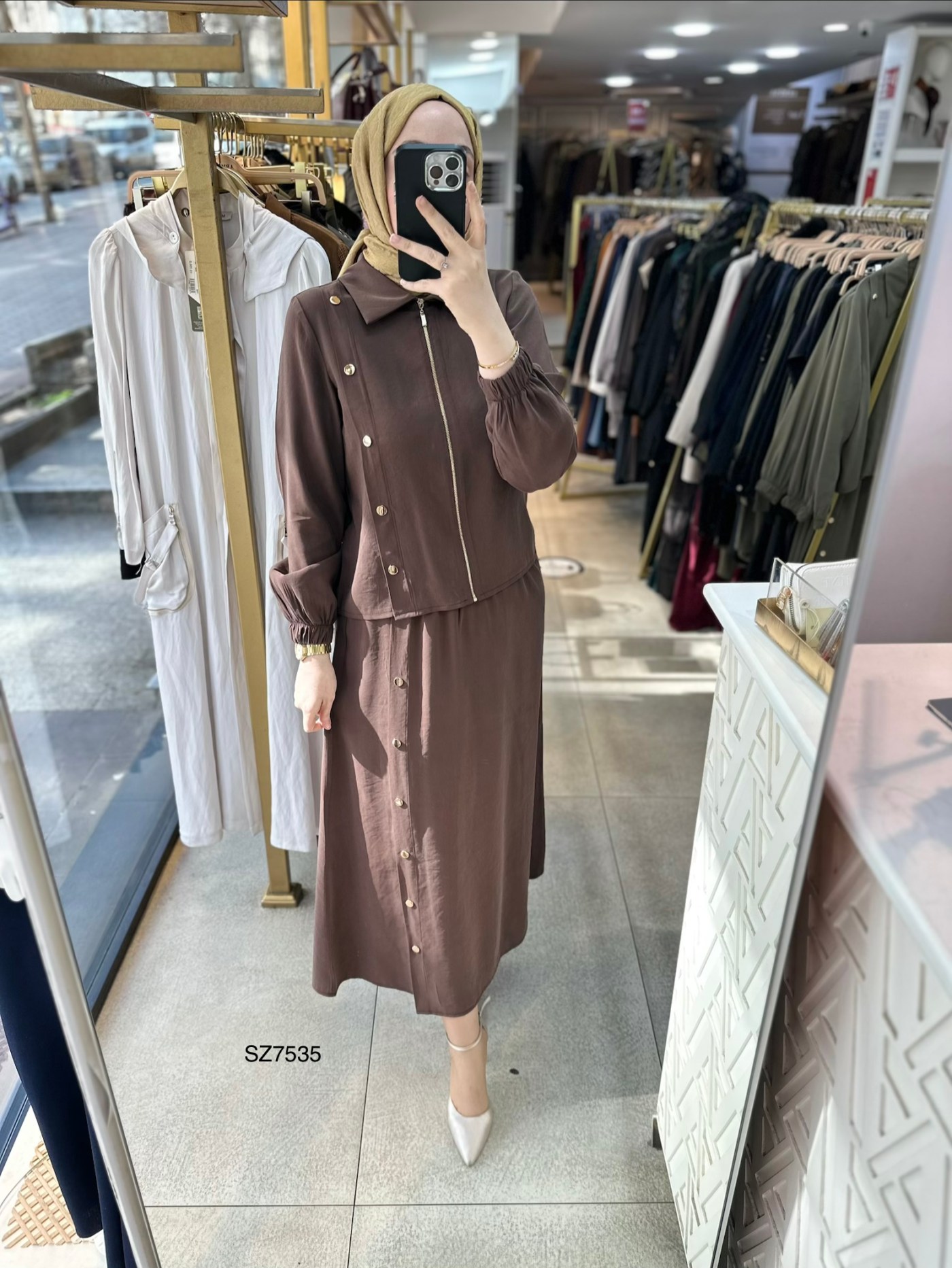 SZ7535 Düğme Detaylı Etekli Takım