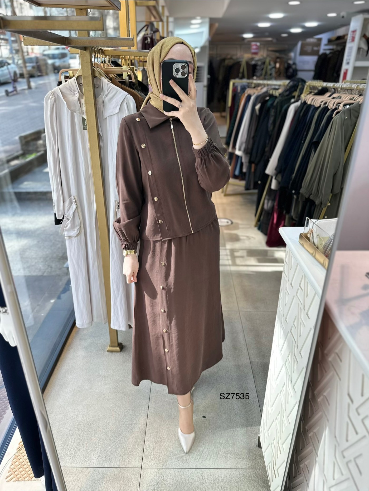 SZ7535 Düğme Detaylı Etekli Takım