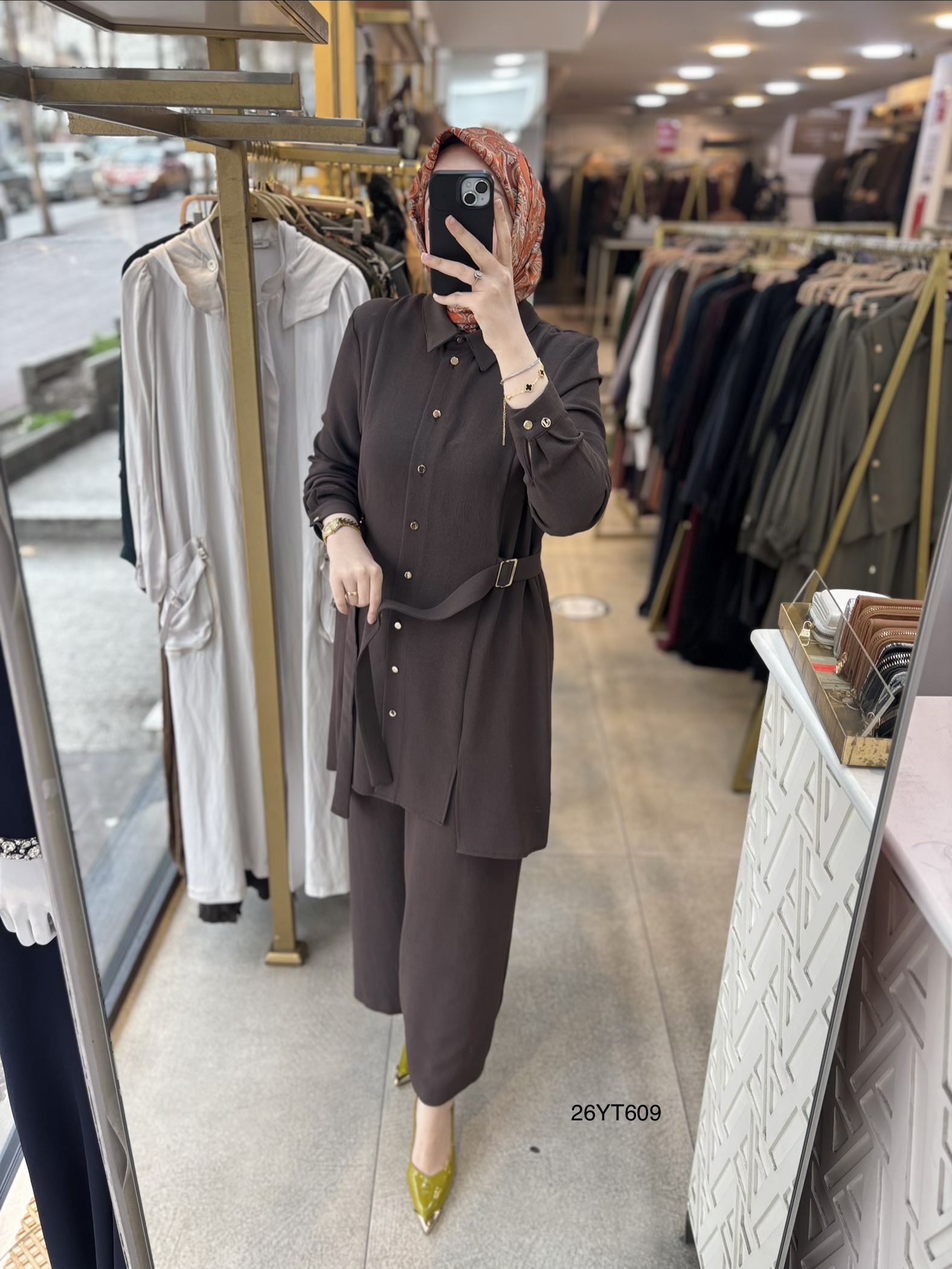 26YT609 Gömlek Yaka Düğmeli Kemerli Takım - Görsel 14