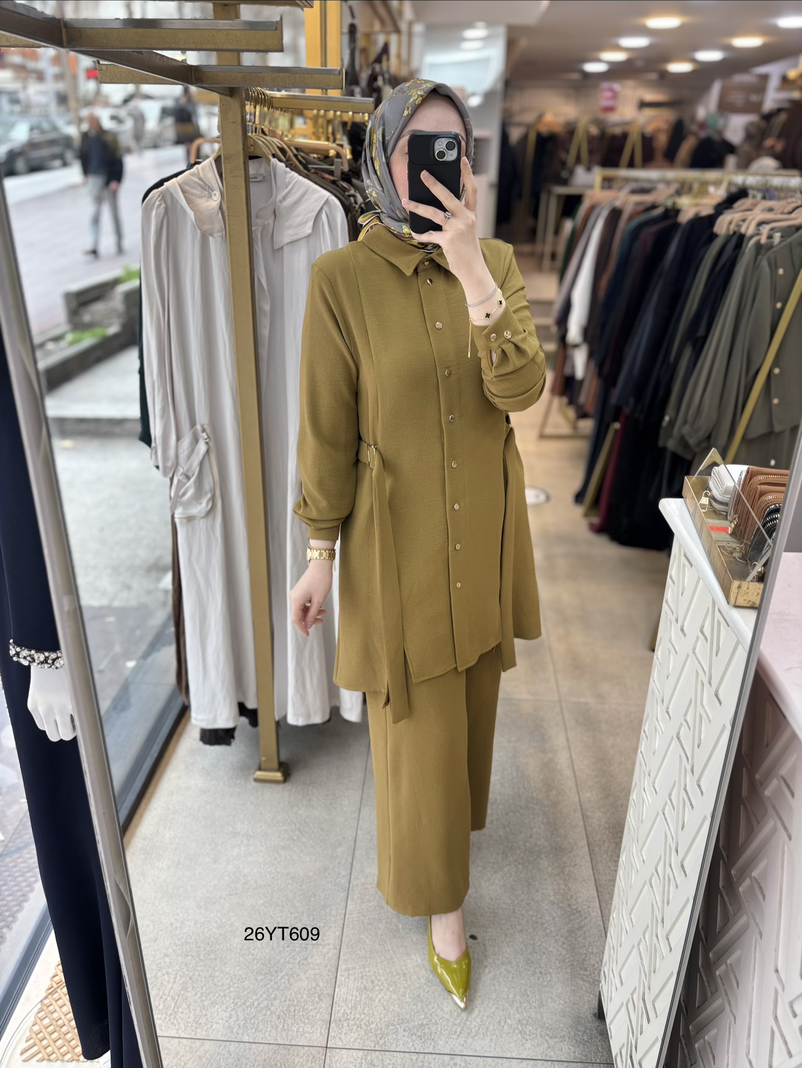 26YT609 Gömlek Yaka Düğmeli Kemerli Takım - Görsel 11