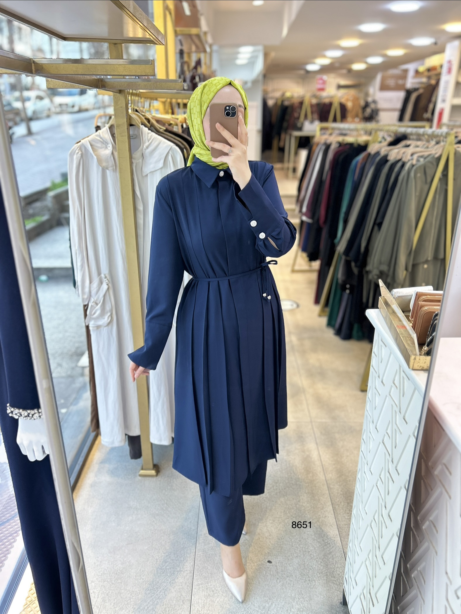 8651 Dik Yakalı Düğme Detaylı Takım - Görsel 9