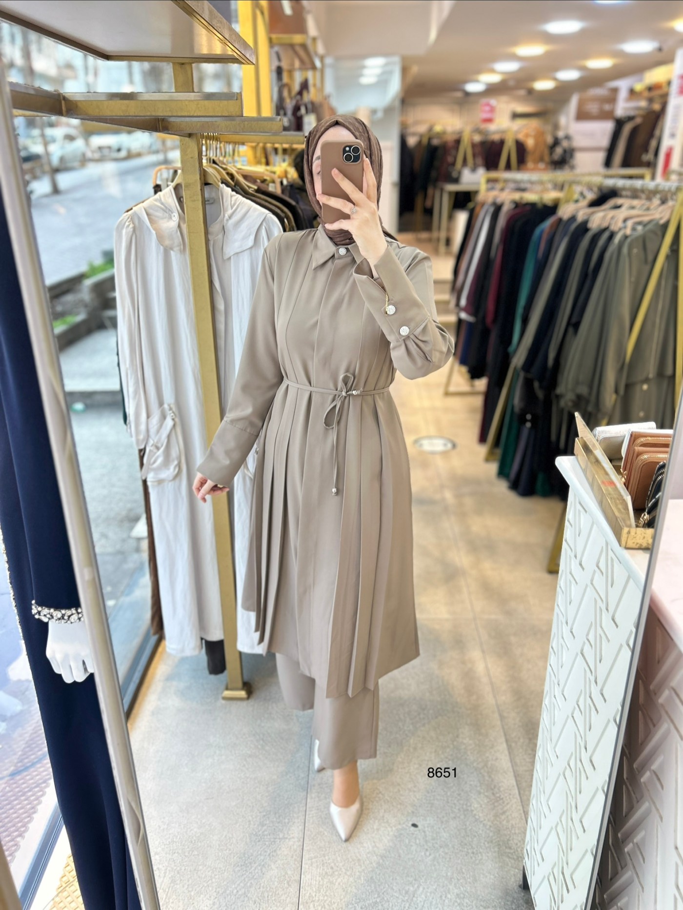 8651 Dik Yakalı Düğme Detaylı Takım