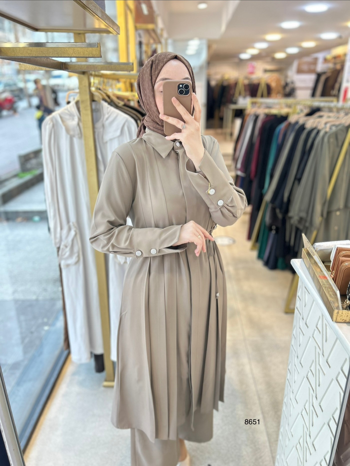 8651 Dik Yakalı Düğme Detaylı Takım