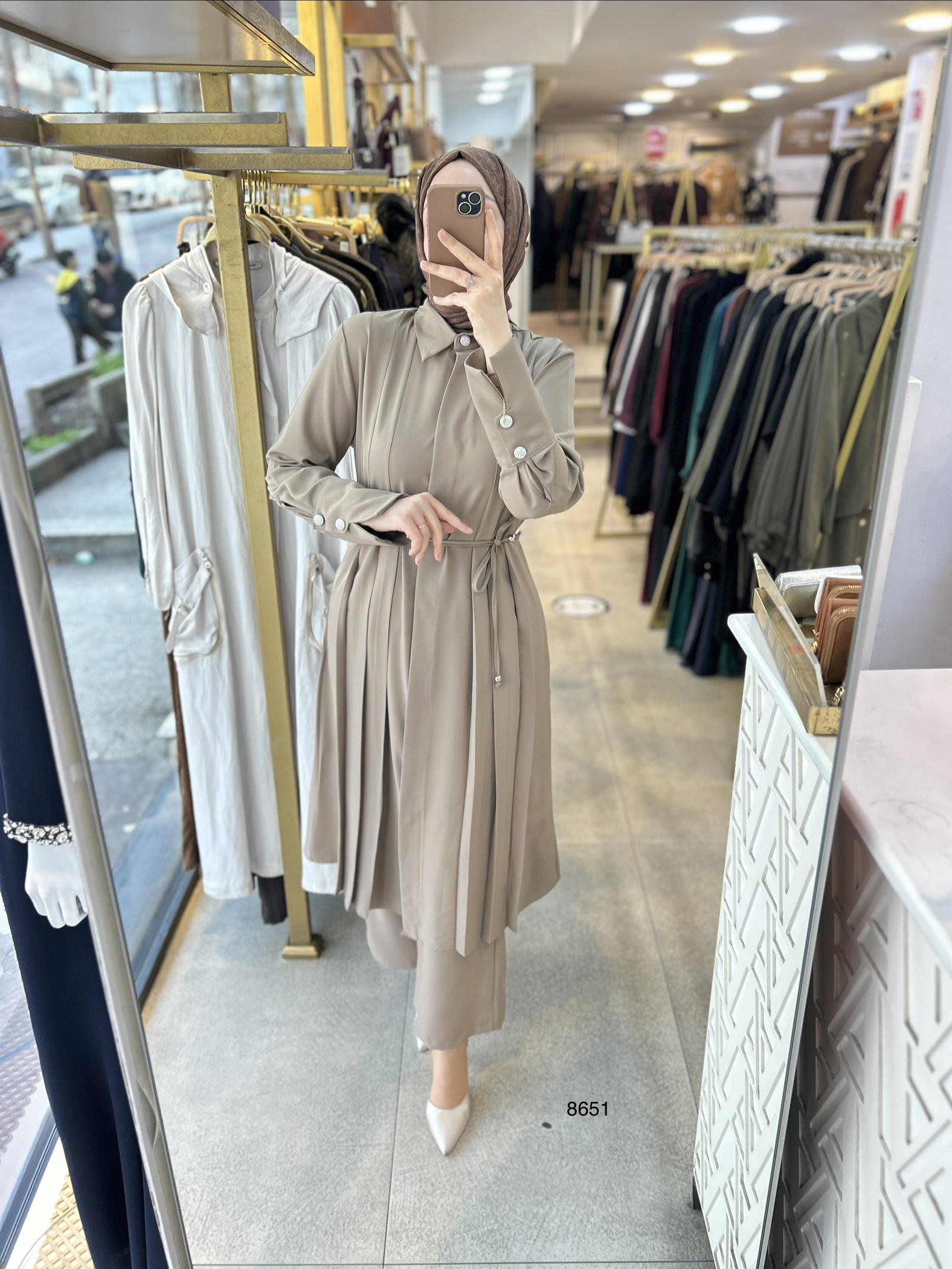 8651 Dik Yakalı Düğme Detaylı Takım - Görsel 26