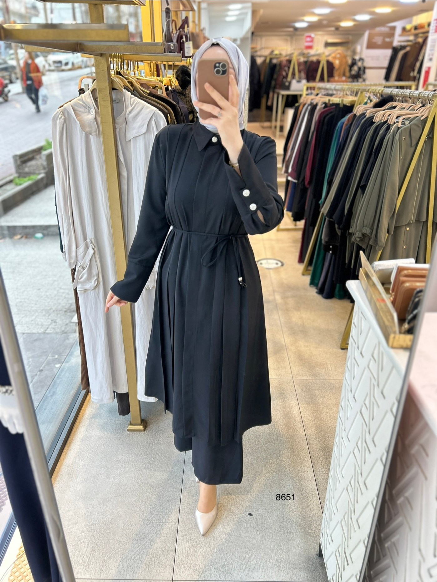 8651 Dik Yakalı Düğme Detaylı Takım