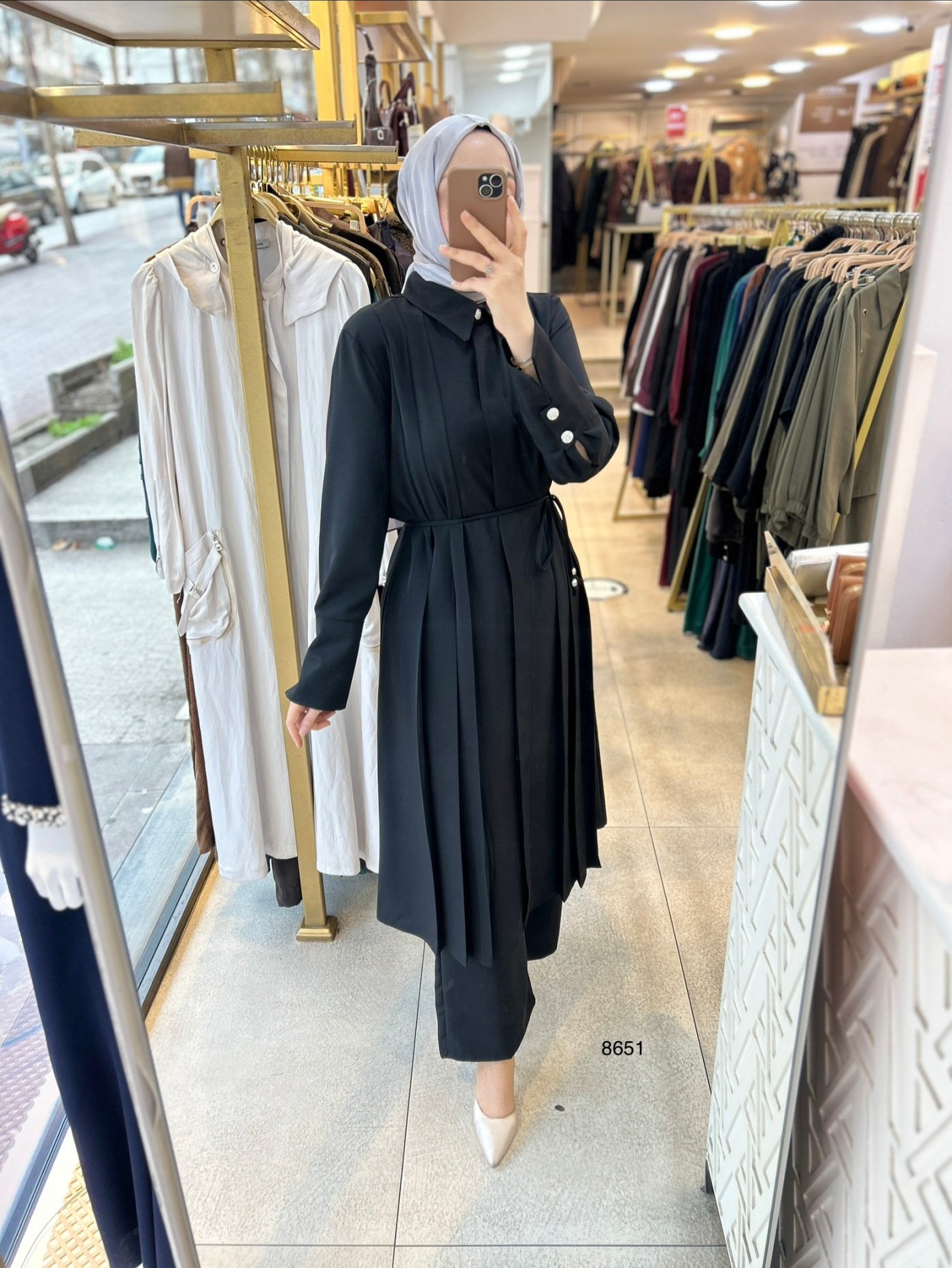 8651 Dik Yakalı Düğme Detaylı Takım