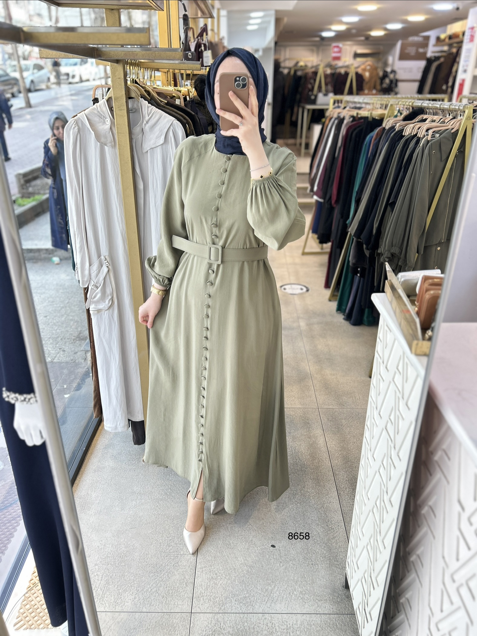 8658 Boydan Düğme Detaylı Kumaş Kemerli Elbise - Görsel 25