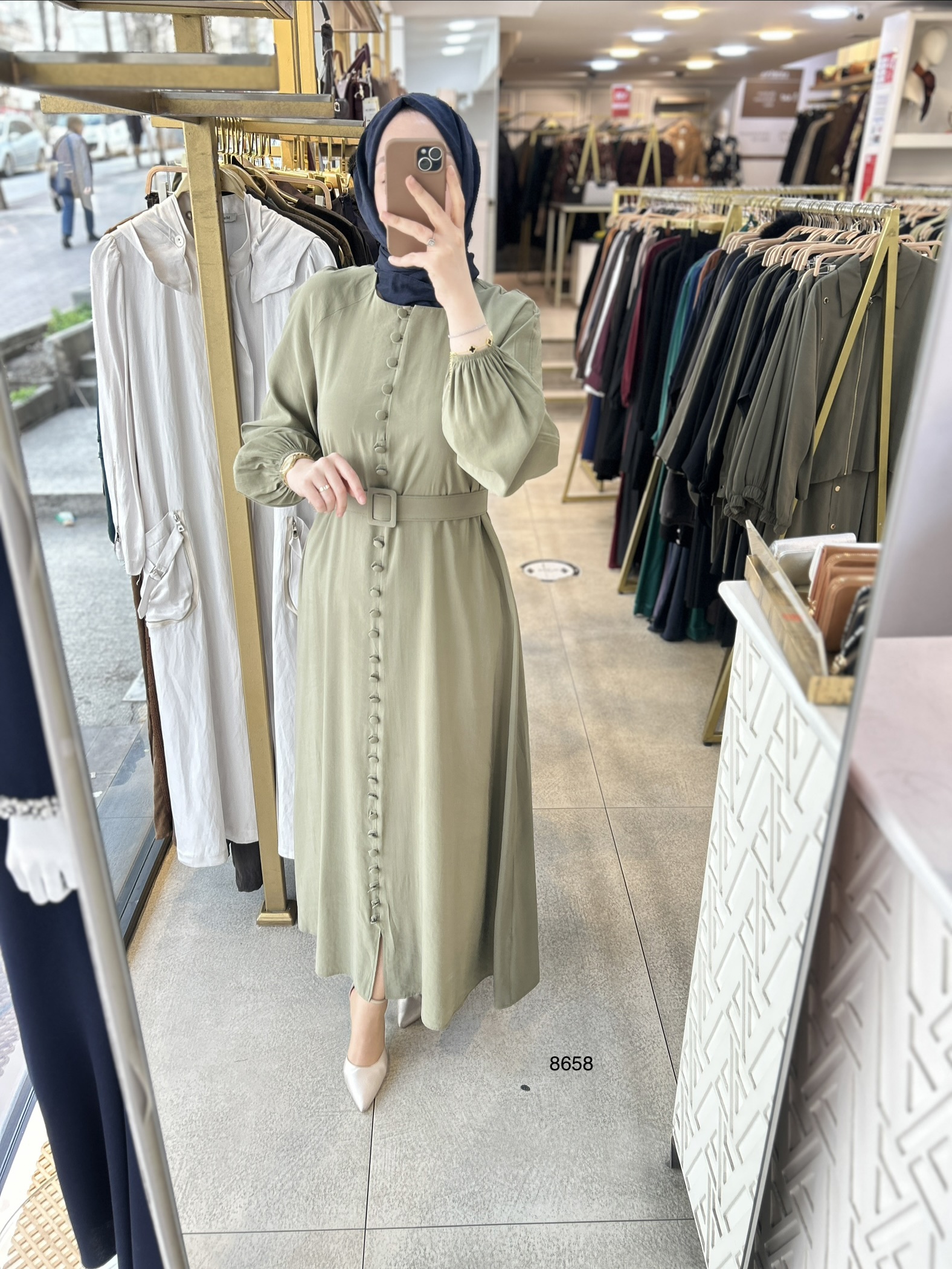 8658 Boydan Düğme Detaylı Kumaş Kemerli Elbise - Görsel 27