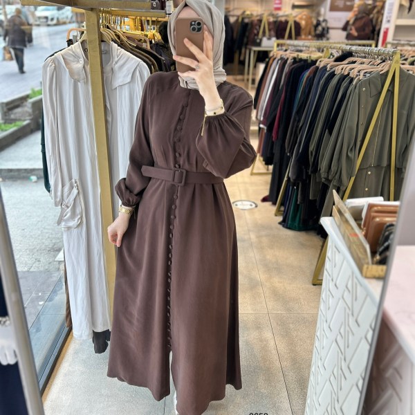 8658 Boydan Düğme Detaylı Kumaş Kemerli Elbise - Görsel 23