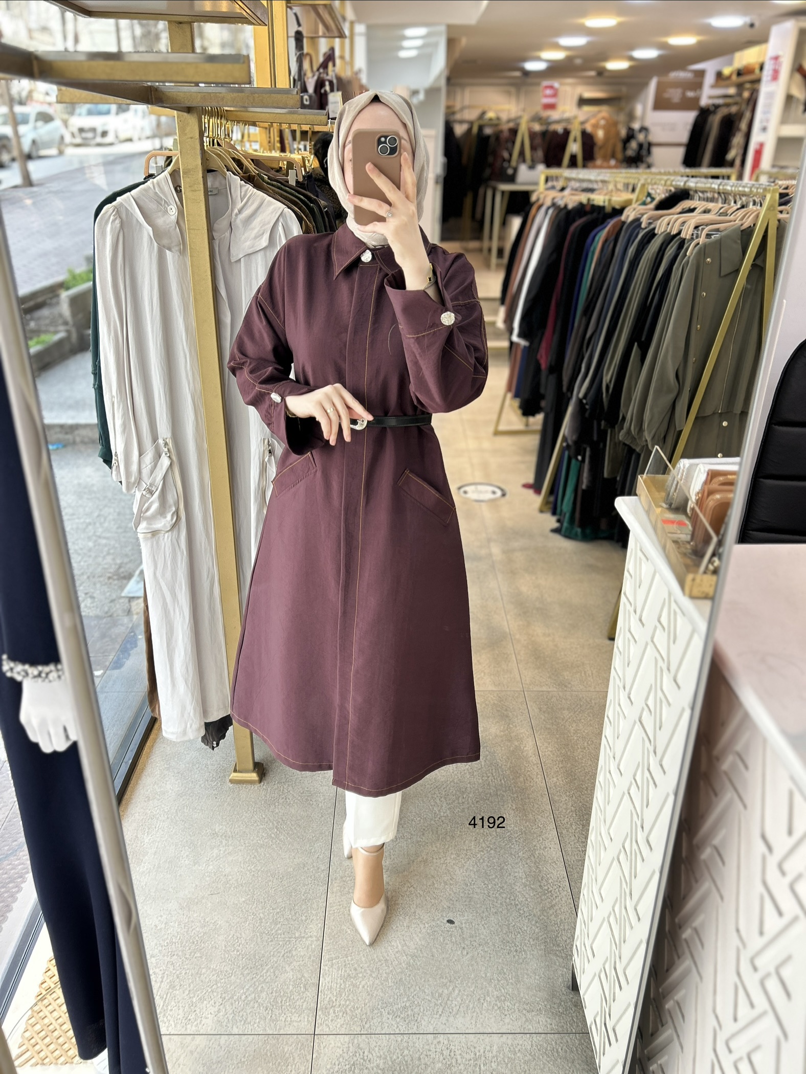 4192 Uzun Kollu Önden Düğmeli Belden Kemerli Kap - Görsel 9