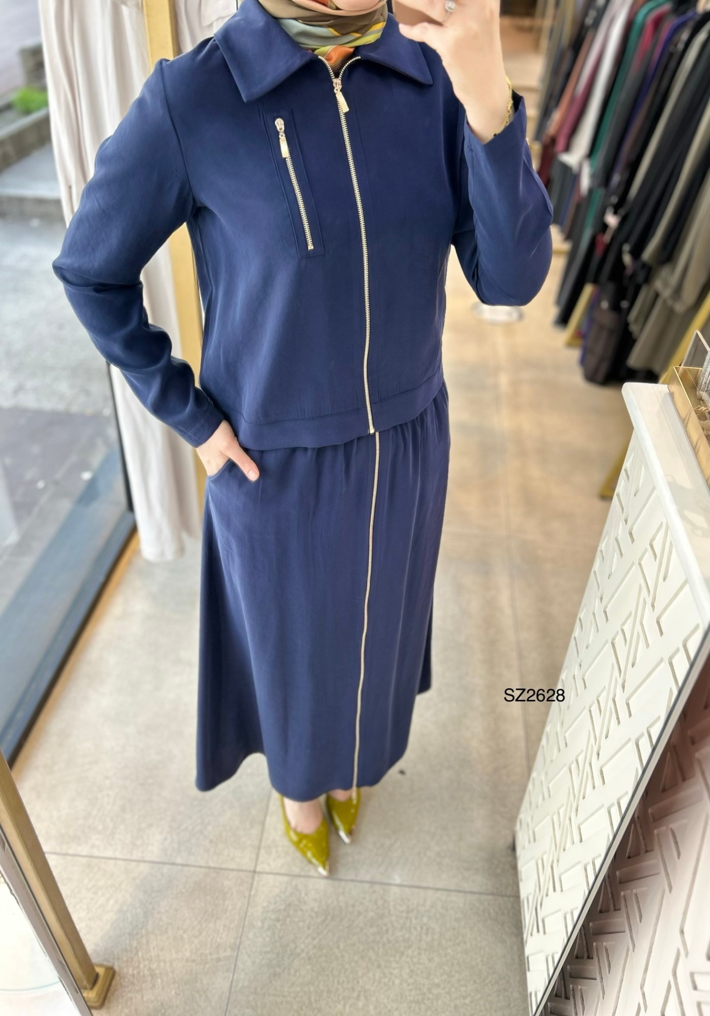 SZ2628 Fermuar Detaylı Etekli Takım