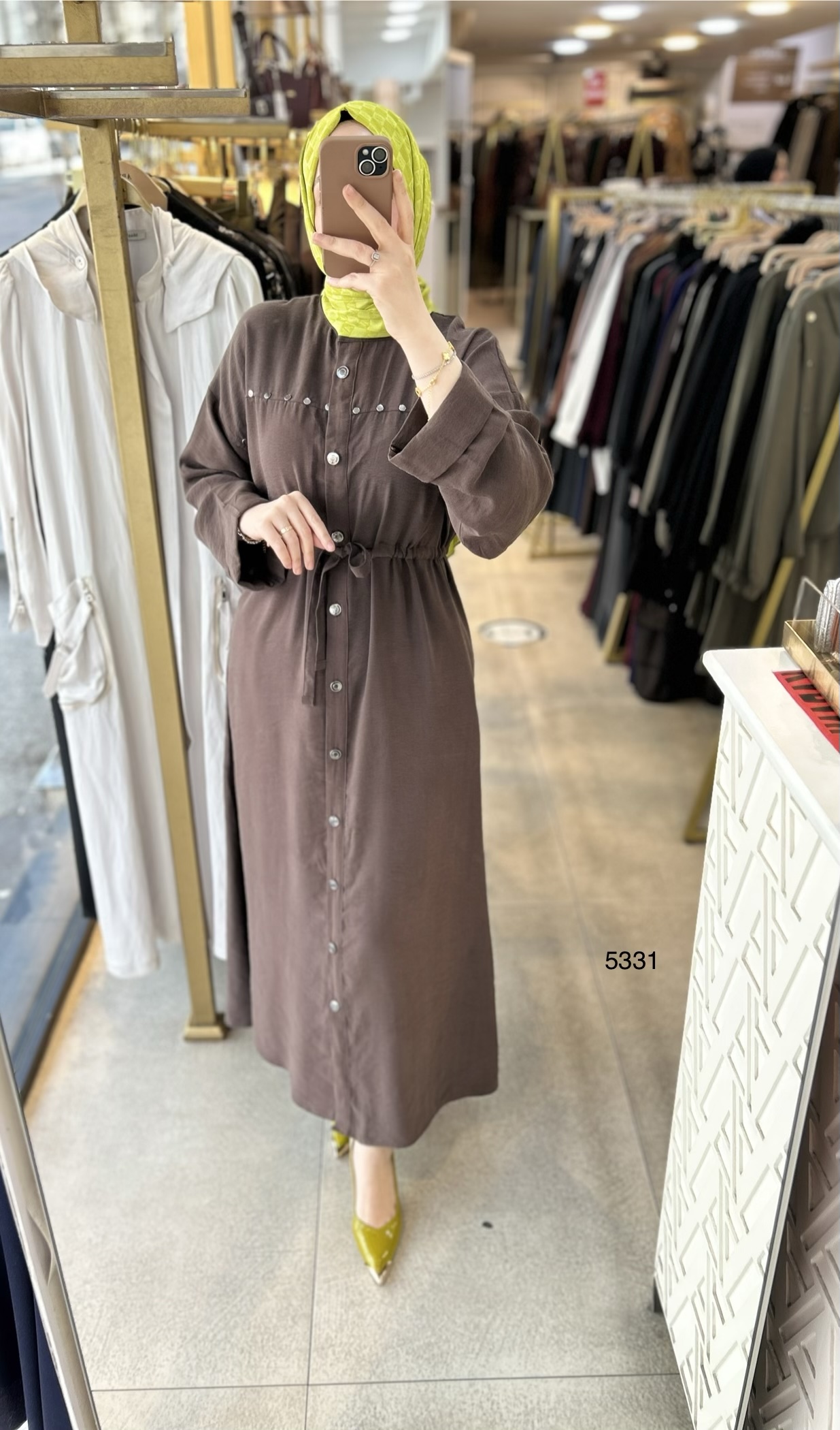 5331 Zımba Detaylı Boydan Düğmeli Elbise