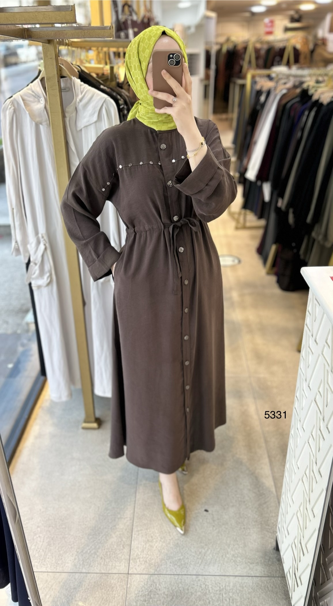 5331 Zımba Detaylı Boydan Düğmeli Elbise