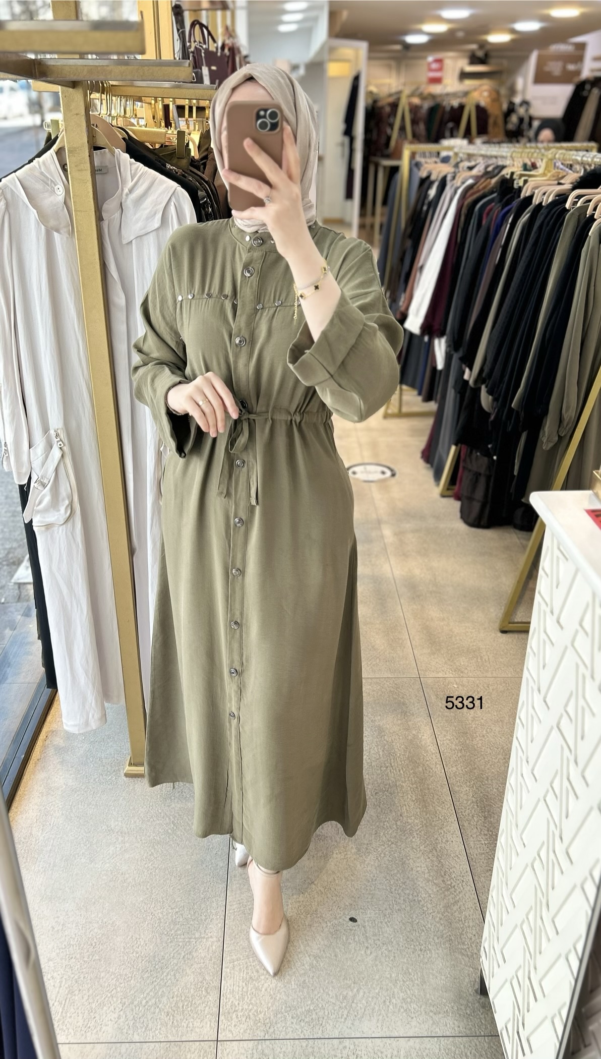 5331 Zımba Detaylı Boydan Düğmeli Elbise