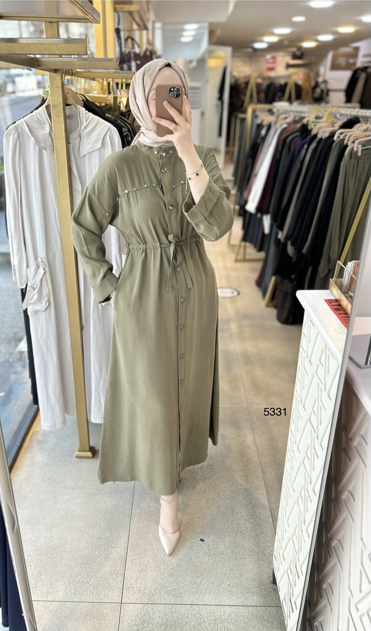 5331 Zımba Detaylı Boydan Düğmeli Elbise