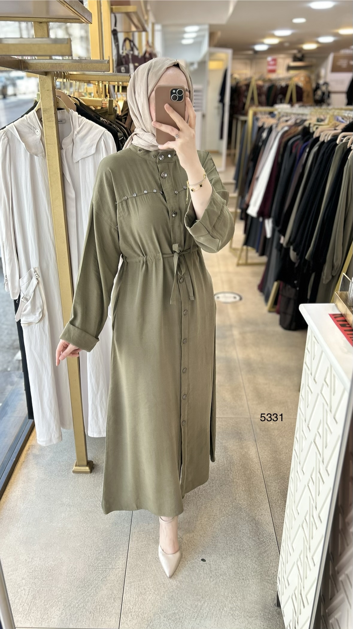 5331 Zımba Detaylı Boydan Düğmeli Elbise