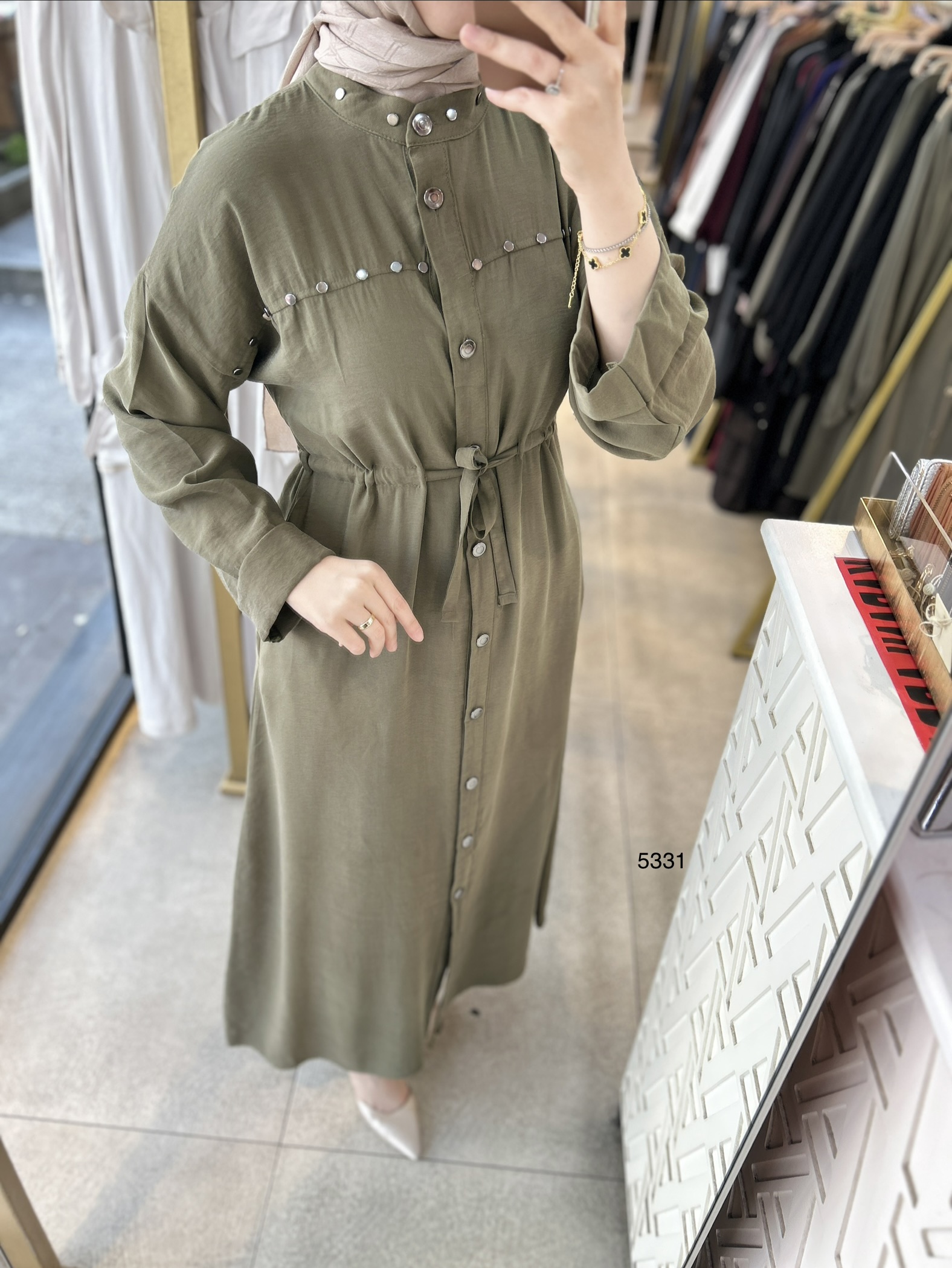 5331 Zımba Detaylı Boydan Düğmeli Elbise - Görsel 11