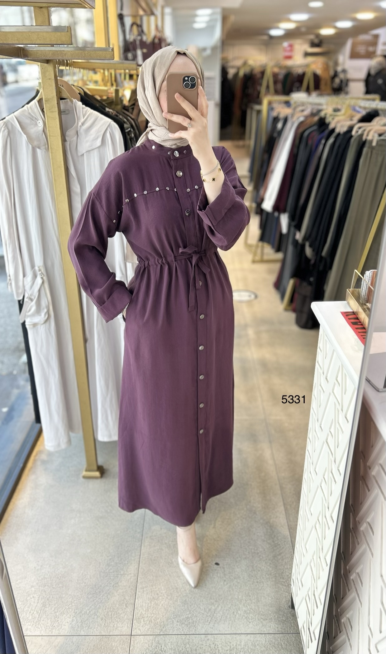 5331 Zımba Detaylı Boydan Düğmeli Elbise