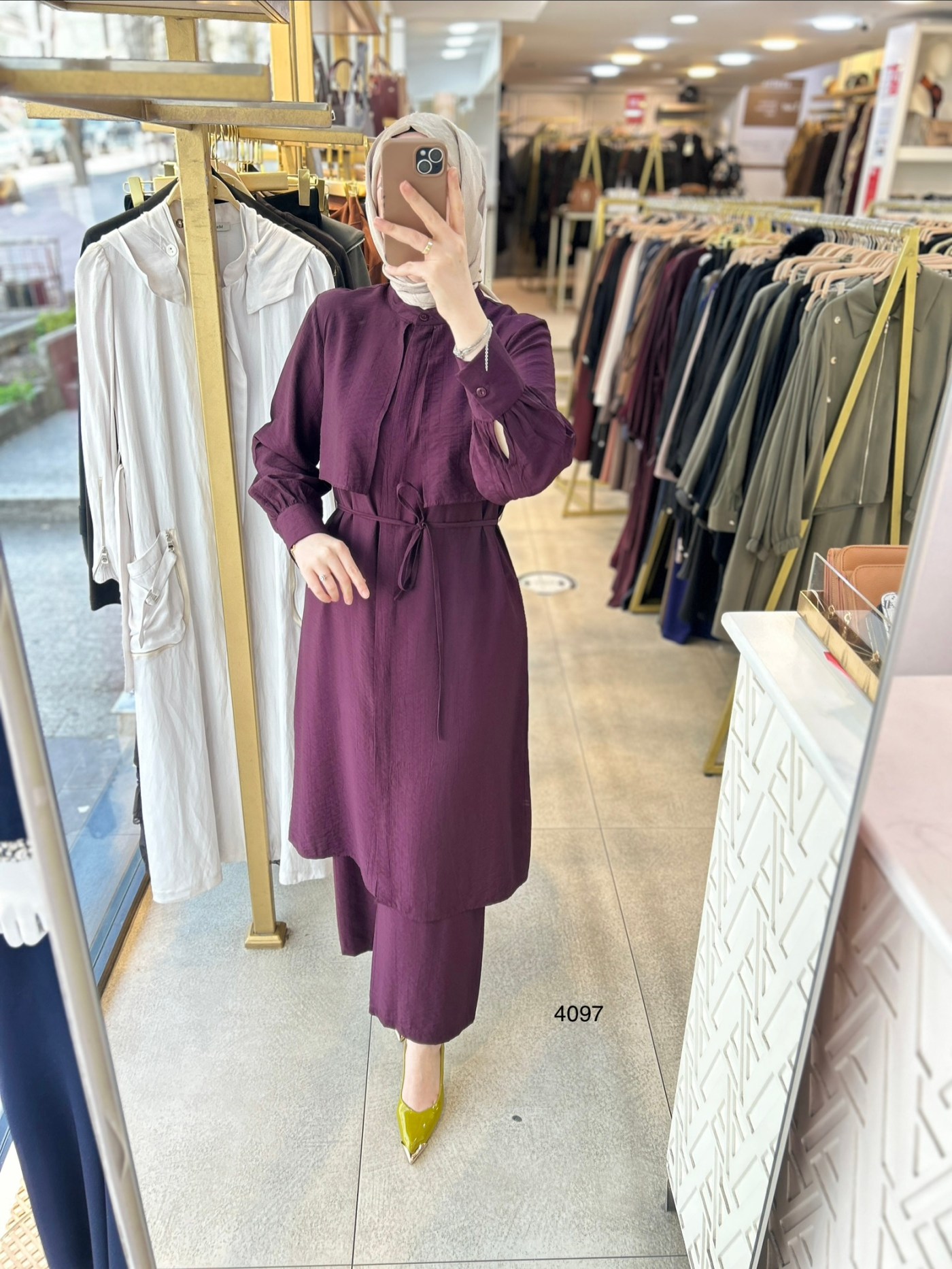 4097 Belden Bağlamalı Pantolonlu Takım