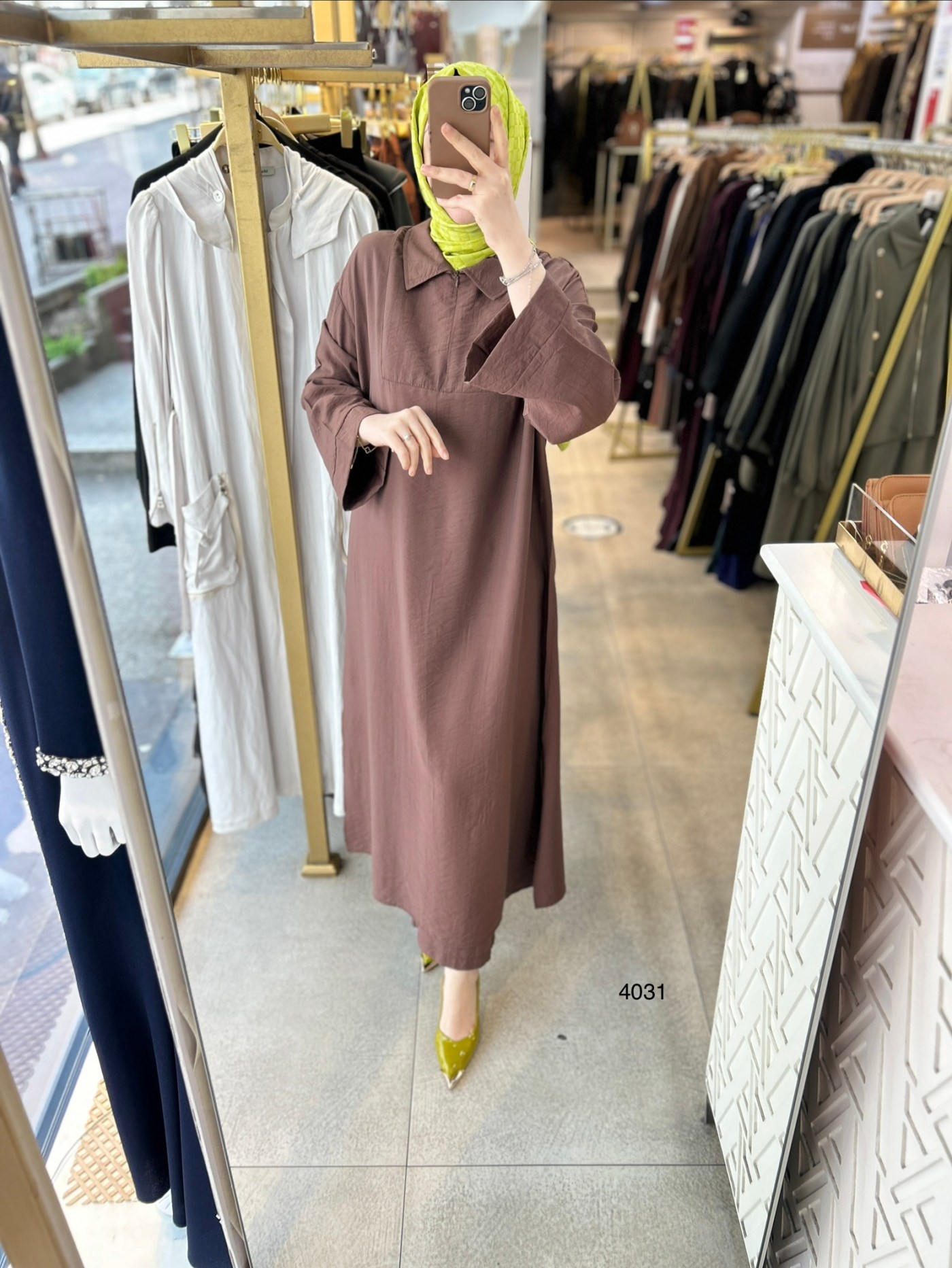 4031 Gömlek Yaka Detaylı Takım