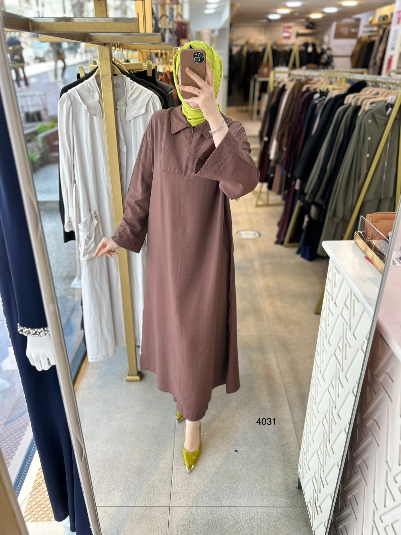 4031 Gömlek Yaka Detaylı Takım