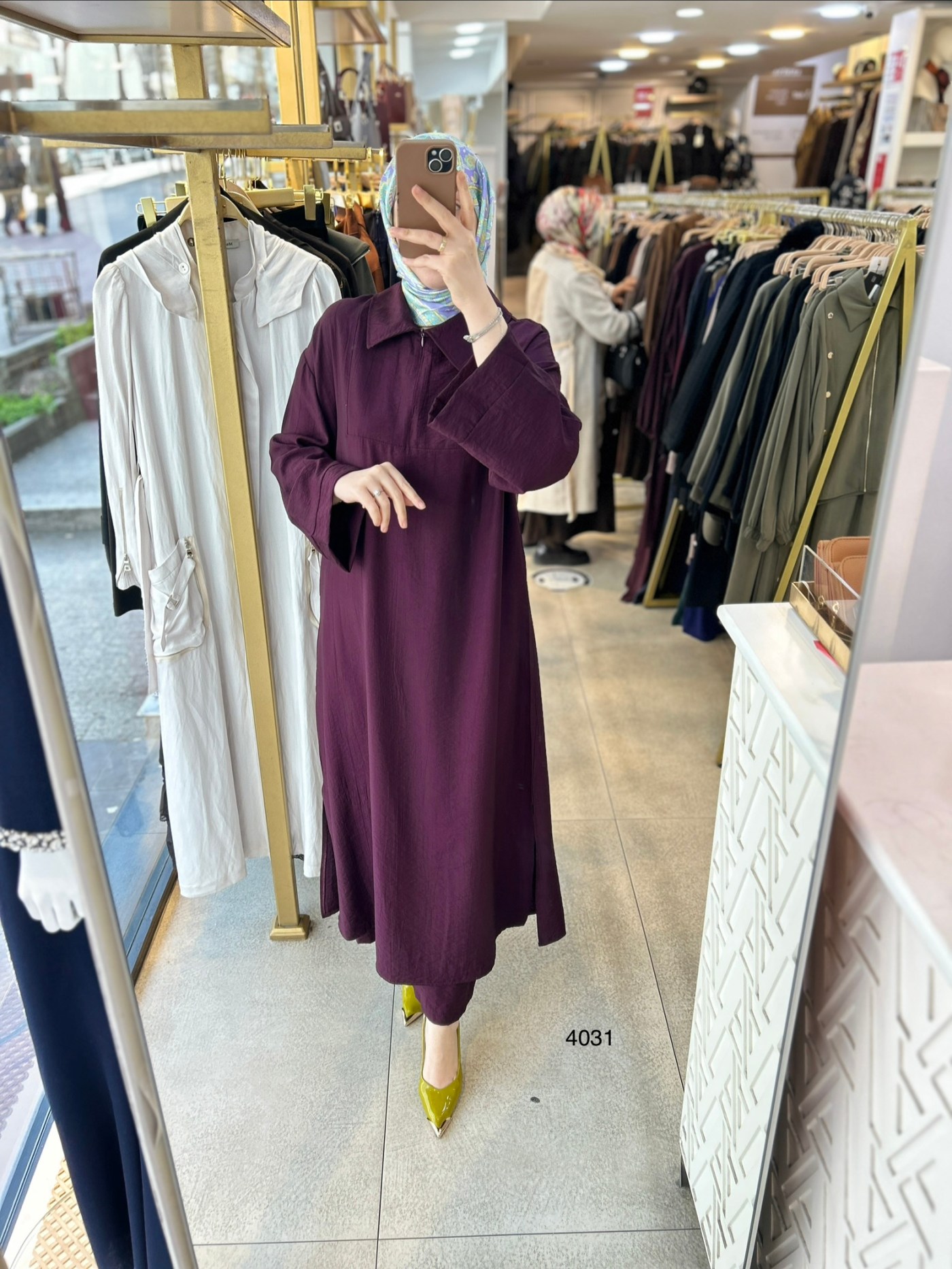 4031 Gömlek Yaka Detaylı Takım