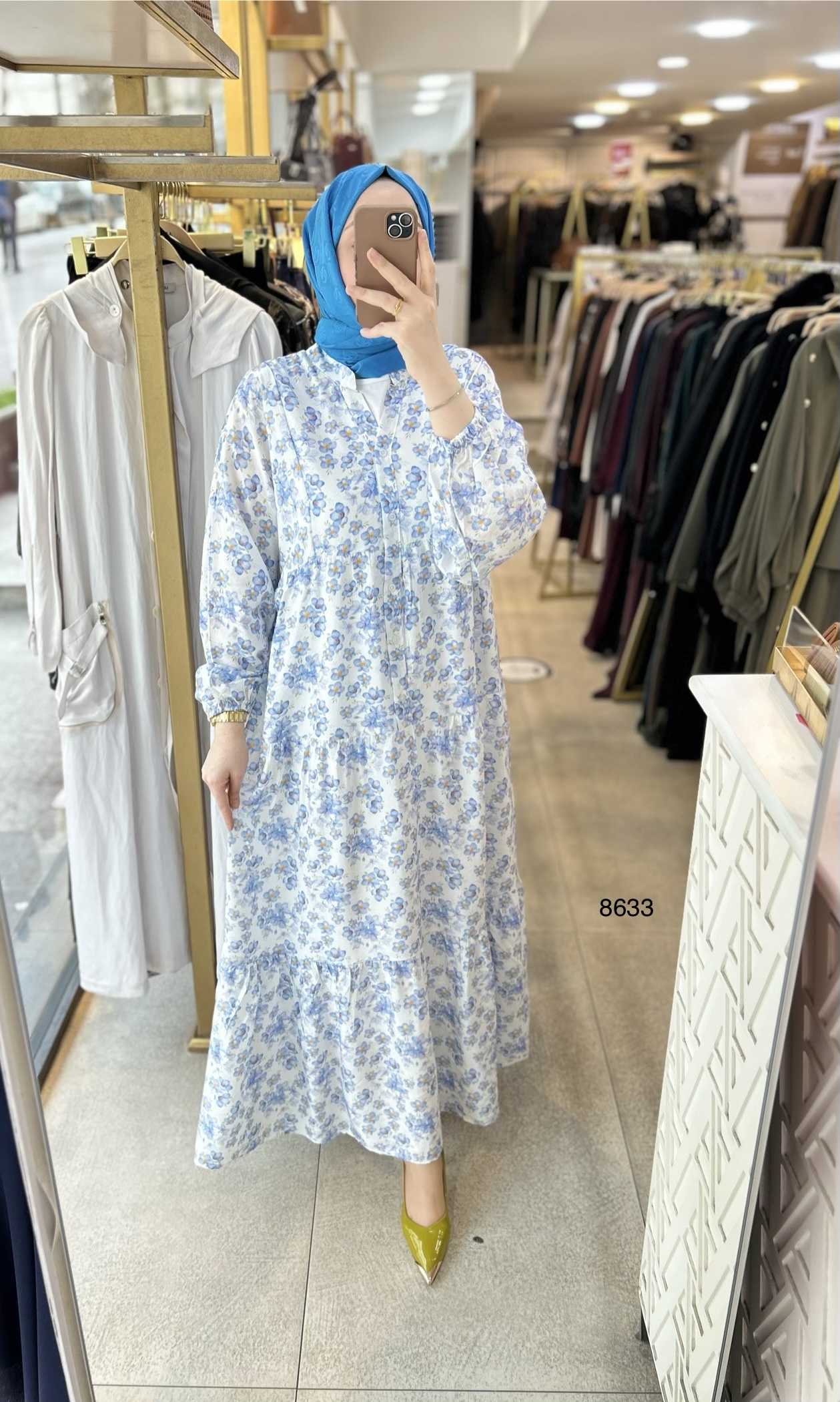 8633 Önü Düğmeli Çiçek Desenli Elbise