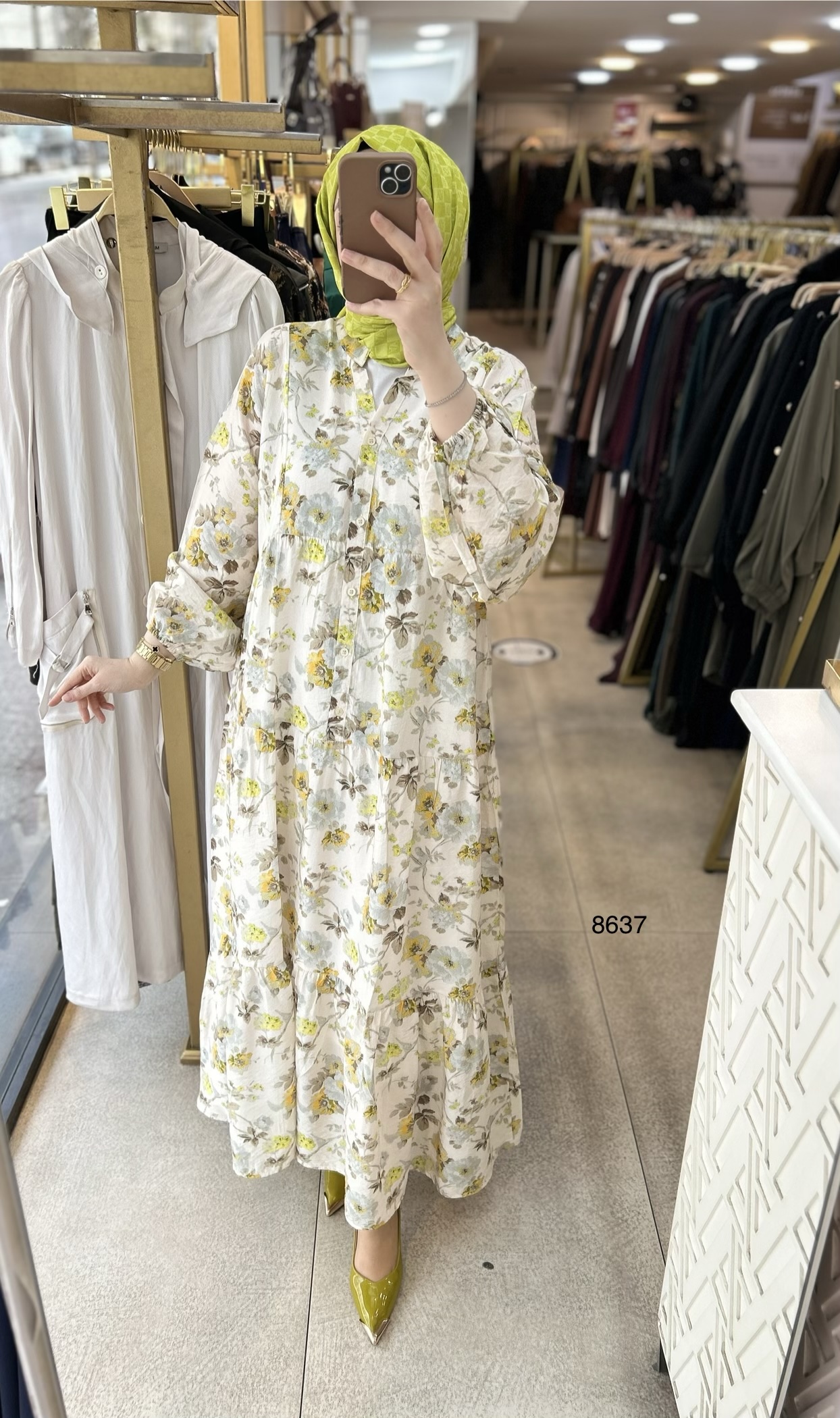 8637 Çiçek Desenli Elbise